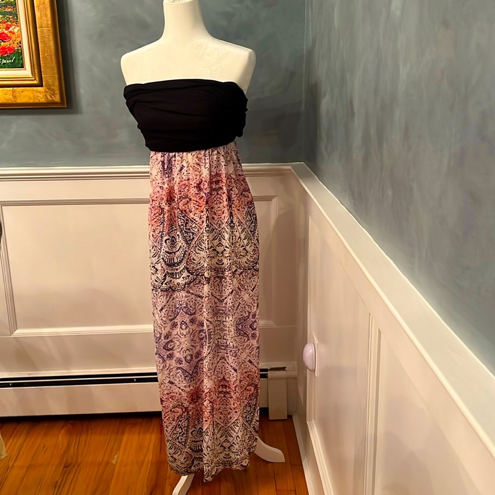 Design Lab tube top gown with paisley pattern size medium.